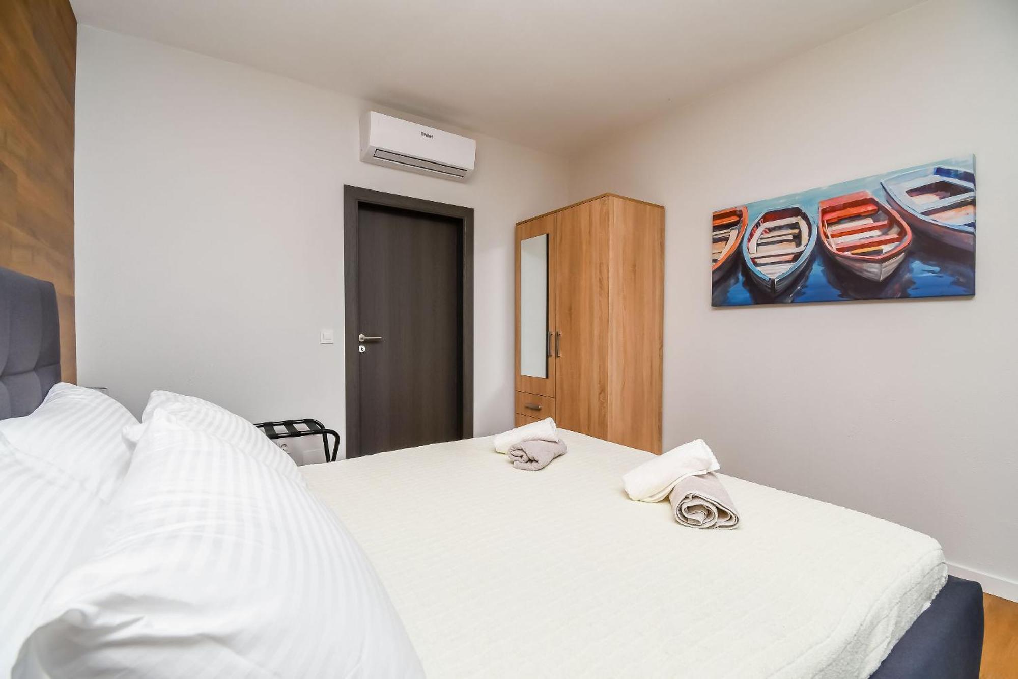 Apartments Neli Trogir Exterior foto