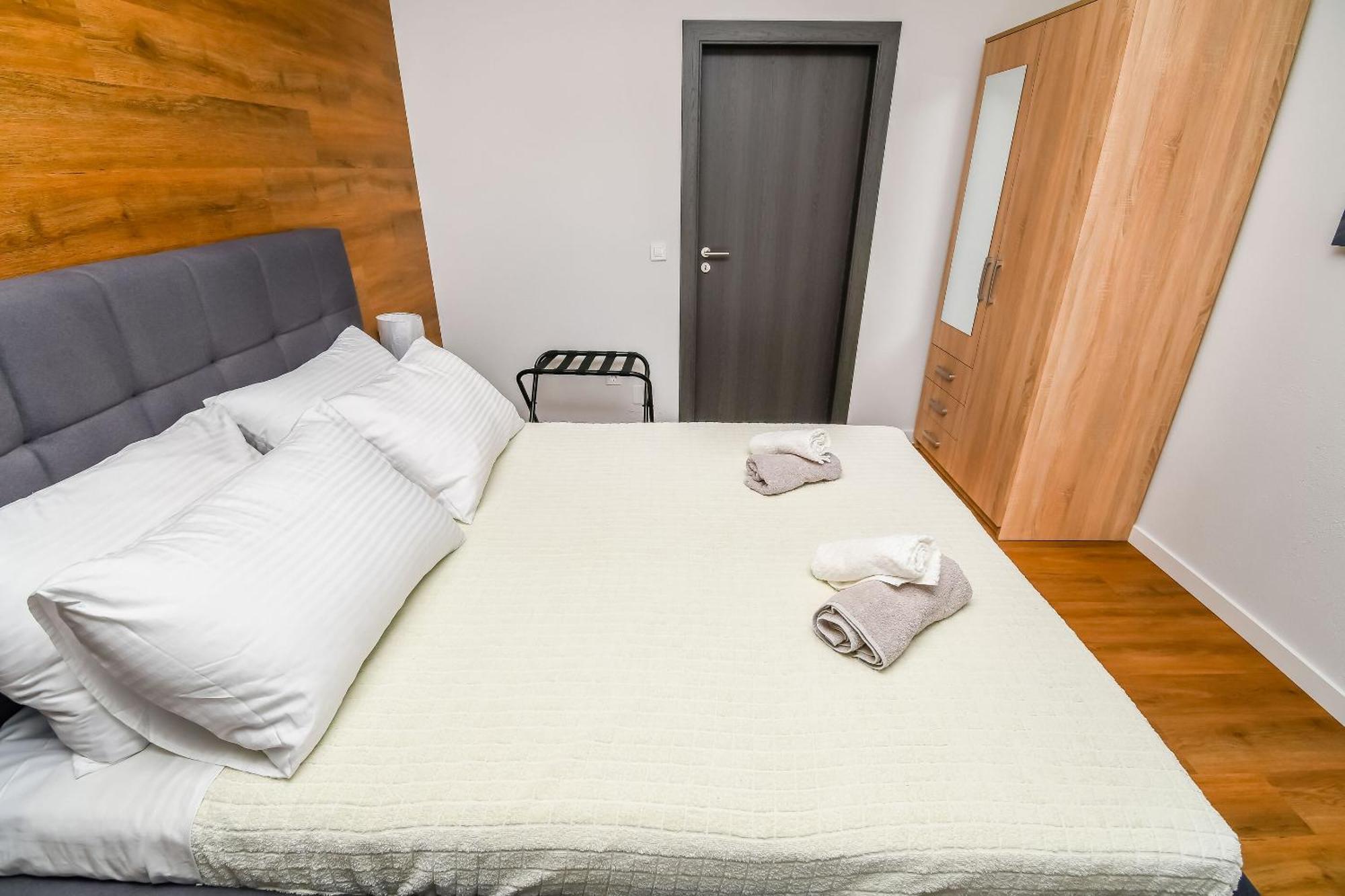 Apartments Neli Trogir Exterior foto