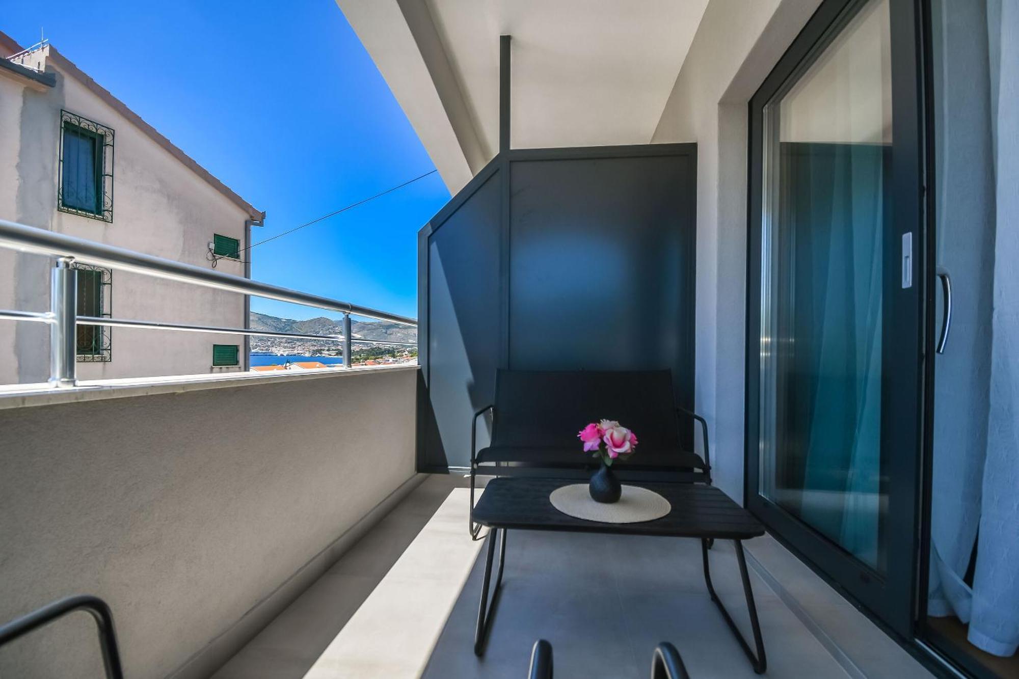 Apartments Neli Trogir Exterior foto