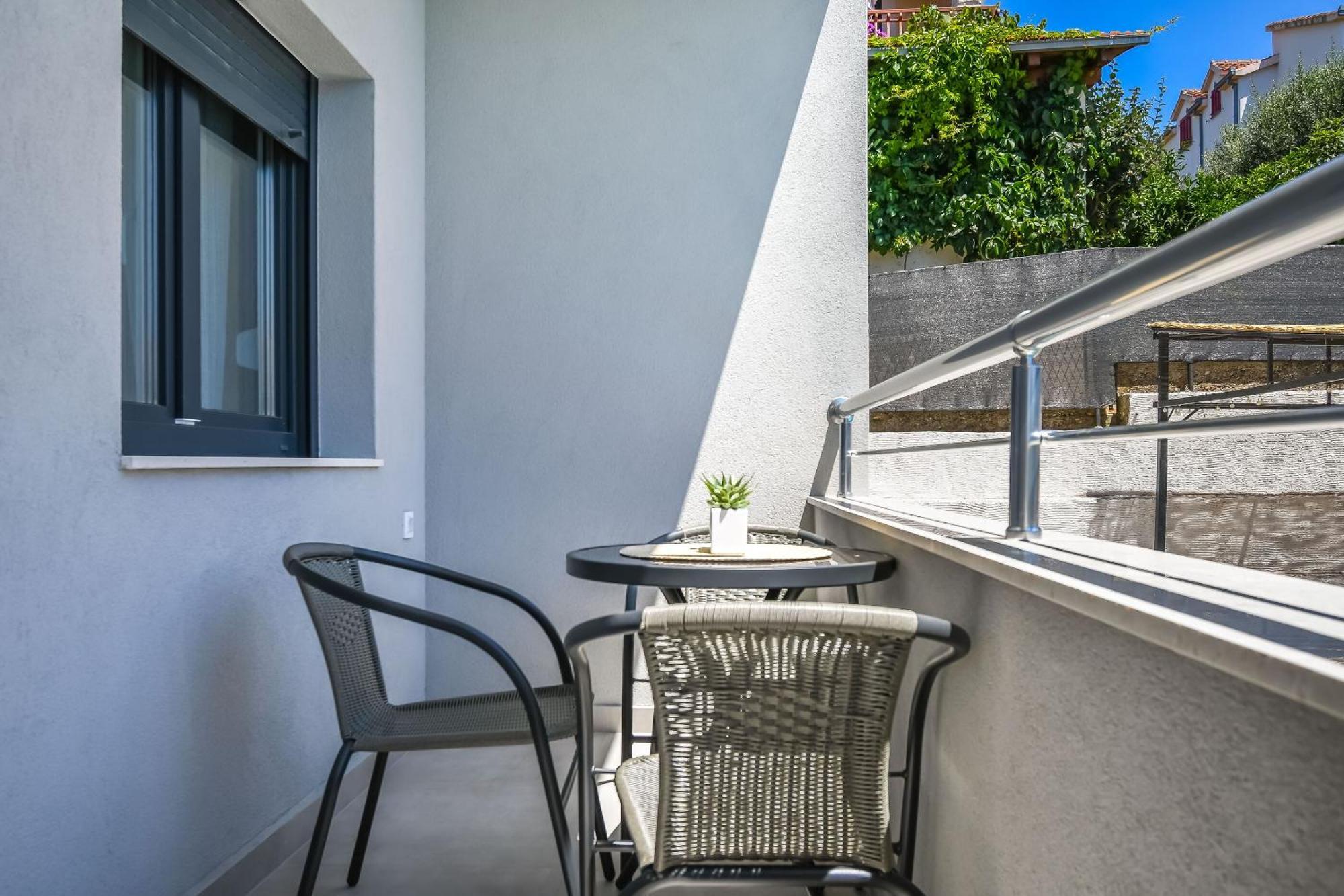 Apartments Neli Trogir Exterior foto
